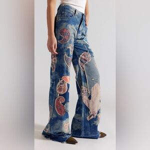 Free people flying high patch jeans - new with tags!!! Size 27